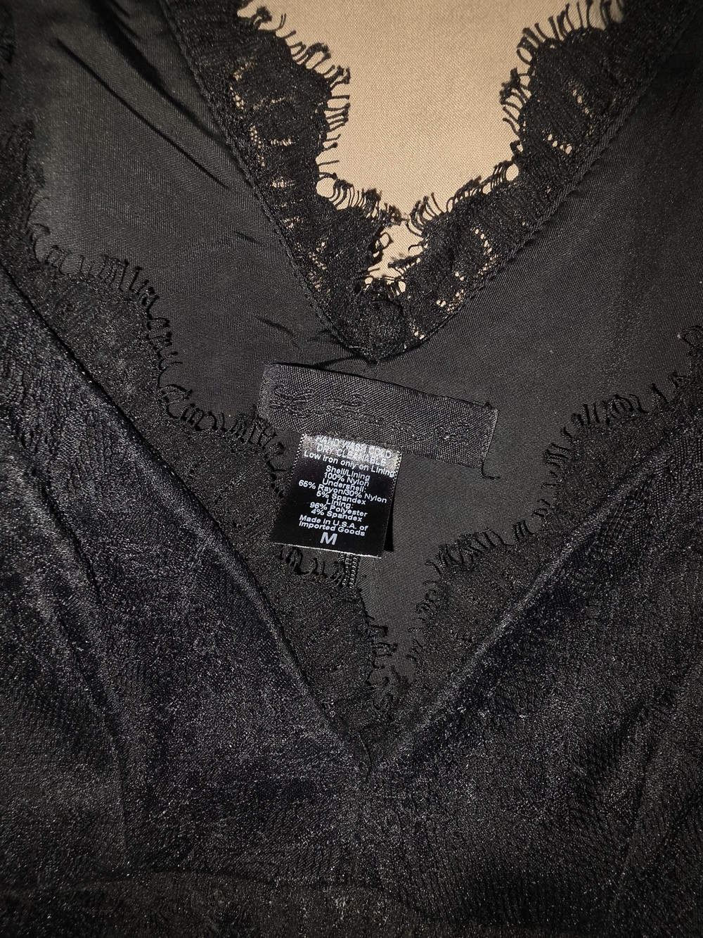 La Femme En Noir M La Sorcerie Lace Top - Picture 7 of 10